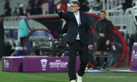 LĐBĐ Việt Nam ‘chấn chỉnh’ vấn đề của HLV Troussier trong Asian Cup