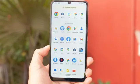 Cầm 2 triệu rinh ngay điện thoại Nokia màn hình lớn ngang iPhone 15 Pro Max, pin trâu dùng cả ngày