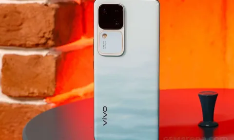 Mở hộp vivo V30: Thiết kế siêu đẹp với 4 màu sắc bắt mắt, camera xịn sò đe nẹt Galaxy S24