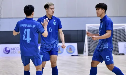 Thái Lan đấu đội hạng 11 thế giới trước ngày gặp Việt Nam