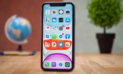 ‘Cựu chiến binh’ iPhone 11 giá đập hộp rẻ bèo sau Tết Nguyên đán, vẫn lọt top doanh số 2023
