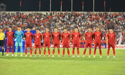 Đá được 2 vòng, V-League lại tạm dừng 1 tháng vì U23 Việt Nam
