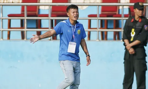 Cựu danh thủ ĐT Việt Nam rời ghế HLV
