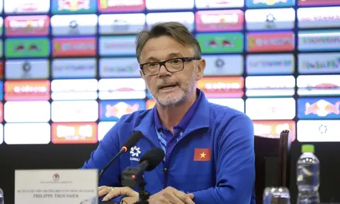 Trực tiếp họp báo Indonesia vs Việt Nam: HLV Troussier nói gì?