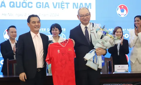 LĐBĐ Việt Nam công bố hợp đồng mới