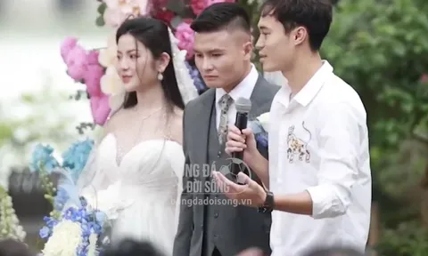 Văn Toàn nói lời xúc động khiến Quang Hải nghẹn ngào trong ngày cưới