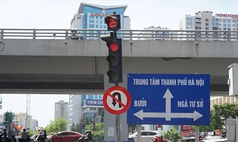 Loạt biển cấm quay đầu xe tài xế cần biết, vi phạm có thể bị phạt tới 40 triệu đồng