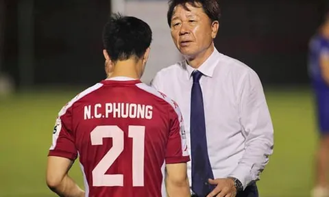 HLV Chung Hae-soung lưu luyến Việt Nam