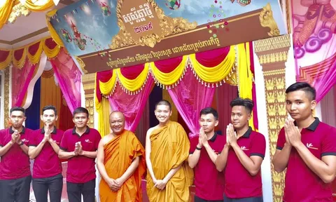 Một nhà sư ở Cần Thơ hơn 20 năm cưu mang, lo cho sinh viên nghèo hiếu học