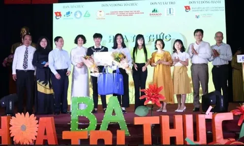 Cuộc thi 'Tiếng nói từ trái tim' chào mừng Ngày Nhà giáo Việt Nam