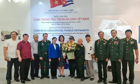 Khai mạc triển lãm ảnh 'Cuba trong trái tim nhân dân Việt Nam'