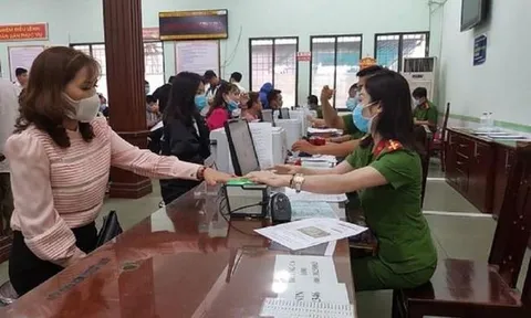 Bộ Công an: Cấp thẻ căn cước công dân không cần tờ khai