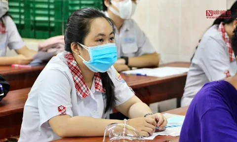 TP.HCM: Cần thiết nhưng không vội vàng đón học sinh trở lại trường