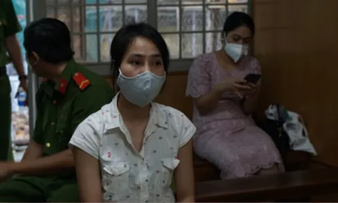 Cô gái “thách thức danh hài” cướp ngân hàng khai gì tại toà?