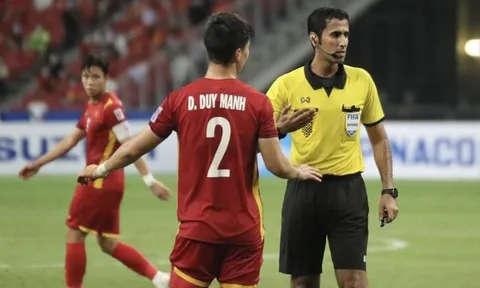 Trọng tài Qatar 'phản pháo': Không nhận hối lộ vì lương tâm nghề nghiệp?