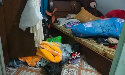 Kẻ gian đột nhập nhà dân rút dây nguồn camera rồi lục đồ đạc lấy đi gần 8 lượng vàng