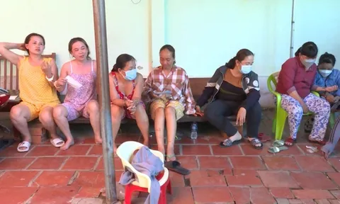 Vĩnh Long: Triệt xóa điểm đánh bạc, bắt giữ 9 “quý bà” đang sát phạt