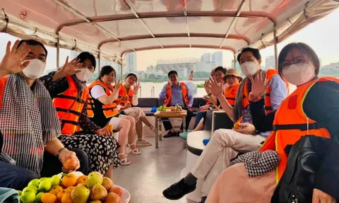 Tp.HCM giới thiệu 2 điểm du lịch hấp dẫn với chuyên gia kinh tế nước ngoài