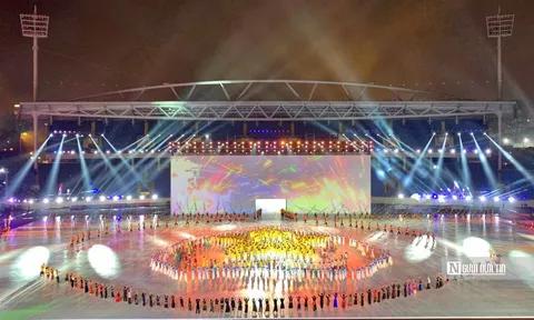 Đại tiệc ánh sáng chào SEA Games 31: Vì một Đông Nam Á mạnh mẽ hơn