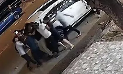 Vụ tài xế ô tô truy sát, tông chết người: Đưa người trên xe đi giám định thương tật
