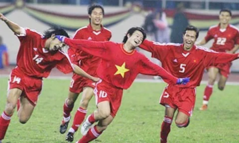 Cựu tuyển thủ Văn Quyến, Huy Hoàng, Đức Thắng tham gia trận đấu thiện nguyện vì cộng đồng