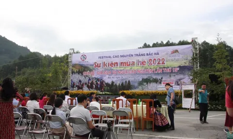 Rộn vang vó ngựa mở màn Festival Cao nguyên trắng Bắc Hà 2022