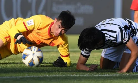 Thủ môn Văn Chuẩn được AFC vinh danh ở 2 hạng mục