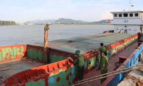 Lật tẩy chiêu làm giả hóa đơn, hợp thức hóa cát lậu thu lợi bất chính