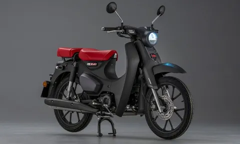 Giá xăng dầu liên tục đạt đỉnh, mua xe máy gì tiết kiệm nhiên liệu?
