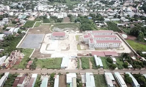 Gia Lai: Ngôi trường gần 100 tỷ đồng chậm tiến độ