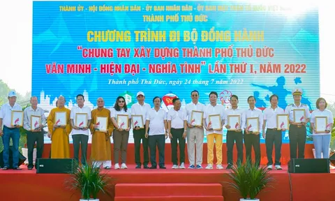 Van Phuc Group tài trợ hơn 6 tỷ đồng cho 50 trẻ em mồ côi tại TP.Thủ Đức