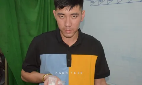 Long An: Khởi tố 2 đối tượng mua bán, tàng trữ trái phép chất ma túy