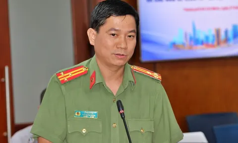 Điều tra đường dây lừa đảo bằng 300 ứng dụng cho vay nặng lãi