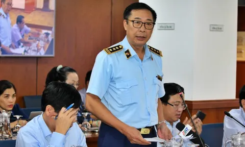 Cục Quản lý thị trường Tp.HCM: "Thiếu xăng cục bộ không phải găm hàng"
