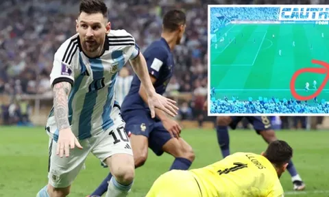 Bàn thắng thứ hai của Messi là phạm luật?