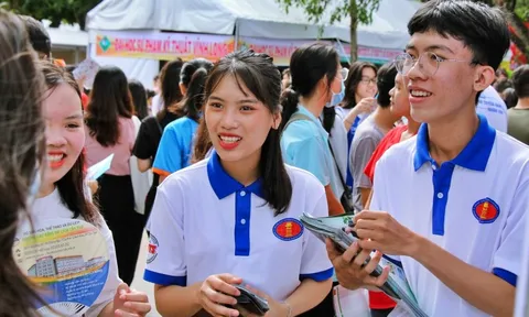 Học phí đại học chạm trần, các trường loay hoay tự chủ