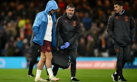 Xuống phong độ, Man City điền tên Jack Grealish vào danh sách phải bán