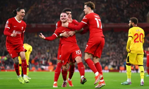 Liverpool lập kỷ lục khó tin tại Ngoại hạng Anh ngày trở lại số 1 BXH