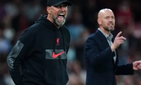 Jurgen Klopp dè chừng MU trước trận derby nước Anh