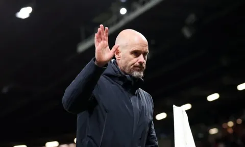 Erik Ten Hag: 'Trọng tài cần phải chịu trách nhiệm, đặc biệt là cuối trận'
