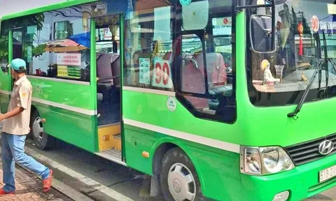 TP.HCM: Xe buýt tại “vùng xanh” hoạt động lại sau 4 tháng giãn cách