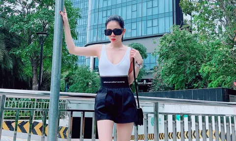 Động thái của ca sĩ Lệ Quyên sau bức ảnh lộ vòng 1 kém sang