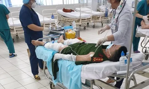 TP.HCM: Điều tra vụ 3 cán bộ công an bị ném “bom xăng” phải nhập viện cấp cứu