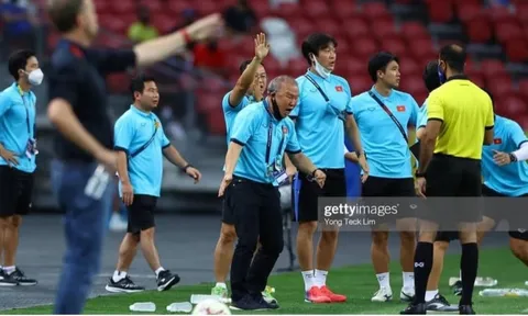 AFF Cup xứng danh ao làng, Việt Nam cần phép màu ông Park để đấu Thái Lan và trọng tài
