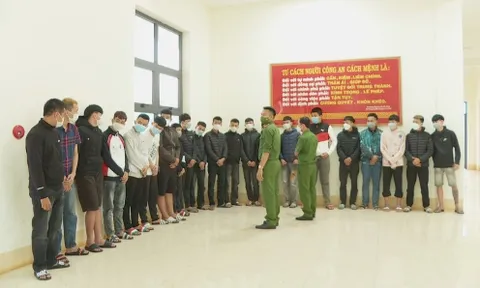 Học sinh hẹn nhau hỗn chiến, một người tử vong khi bỏ chạy