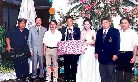 20 năm đong đầy tình cảm keo sơn của bầu Đức và Kiatisak