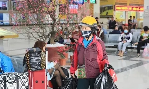Vận động người dân không về quê ăn Tết: Có hợp về tình, thuận về lý?