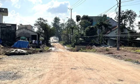 Đà Nẵng: Con đường trăm tỷ chậm tiến độ vì vướng giải phóng mặt bằng
