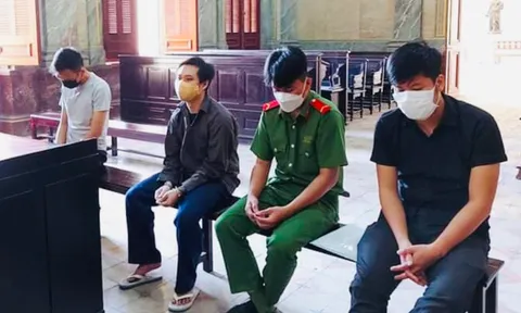 Bảo kê tụ điểm ma túy, hai cựu cảnh sát cùng lãnh án