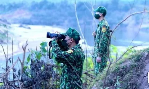 “Xuân này, ba có về ăn Tết với con không?”